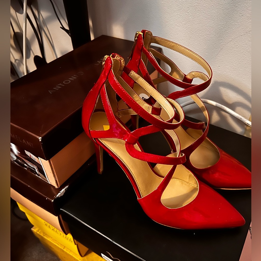 Michael Kors Dazzling Red Heels - Picture 15 of 16